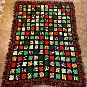 Vtg Hand Crochet Blanket Grannycore Squares Boho Cottage Core Fringe Roseanne